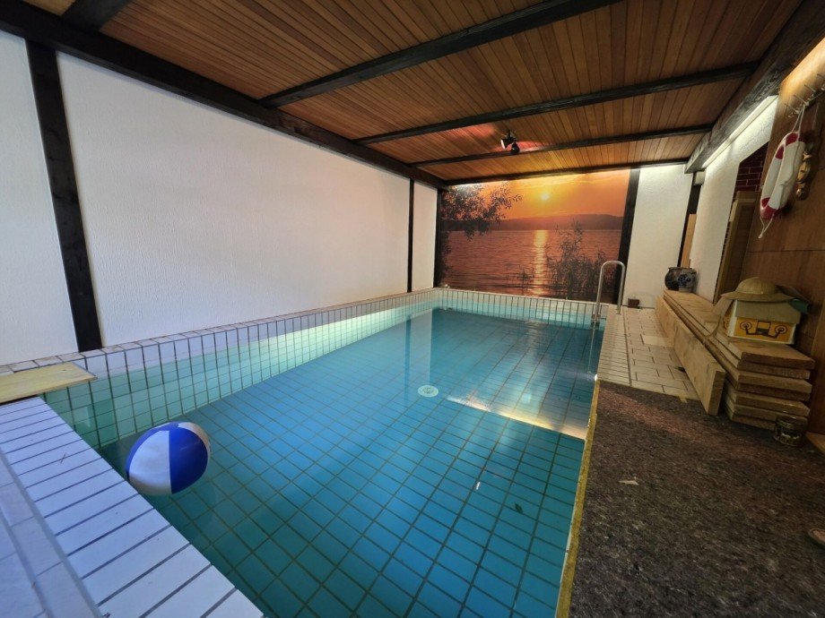 Schwimmbad Zweifamilienhaus Solingen / Gr�frath