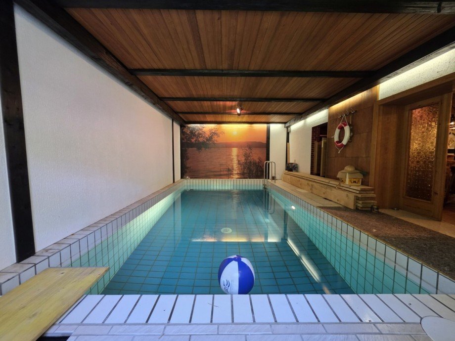 Schwimmbad Zweifamilienhaus Solingen / Gr�frath