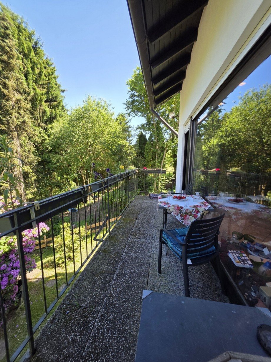 Balkon EG Zweifamilienhaus Solingen / Gr�frath