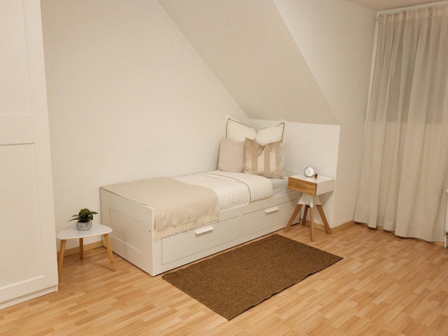 Zimmer 1B Zimmer D�sseldorf / Friedrichstadt