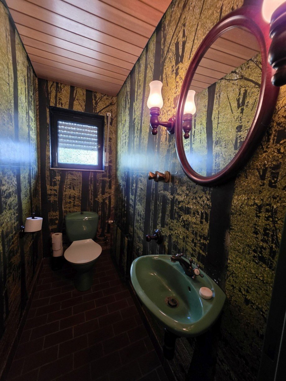 G�ste-WC UG Zweifamilienhaus Solingen / Gr�frath